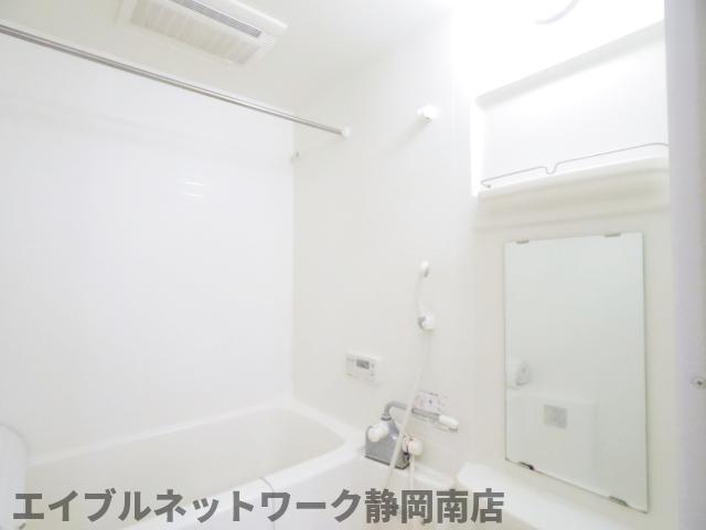 バス・シャワールーム　日々の暮らしに欠かせないお風呂です