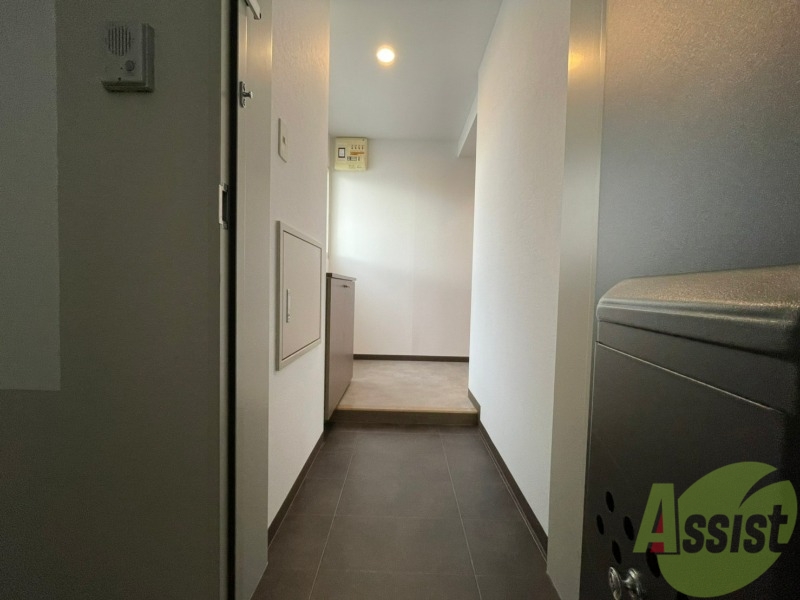 玄関　玄関の様子です。明るい印象ですね。気分もあがりそう。