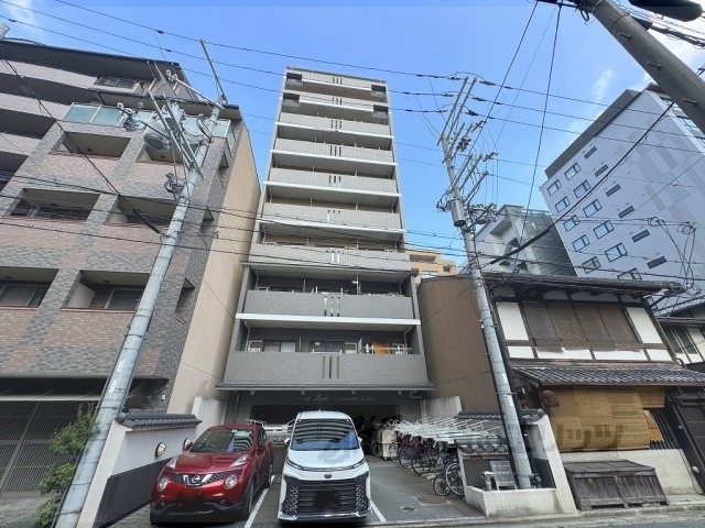 京都市中京区御池之町のマンションの建物外観