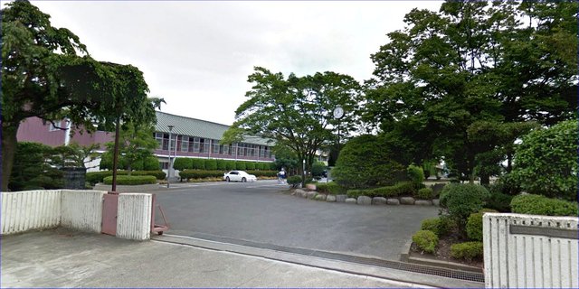 中学校　小山市立小山第三中学校（中学校）まで896m