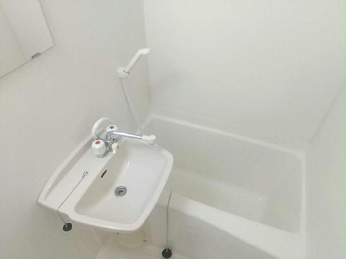 バス・シャワールーム　※設備・仕様は現況と異なる場合があります。