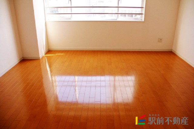 バルコニー　明るい室内◎