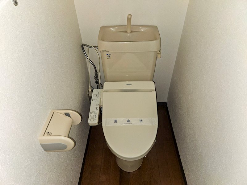 トイレ　洗浄便座付き