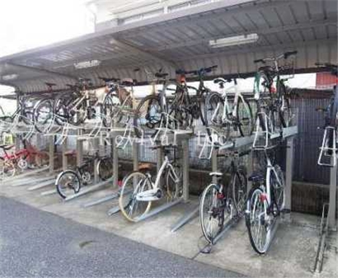 その他設備　雨除け付き