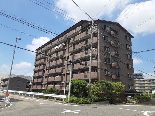 【シャロン山之手の建物外観】