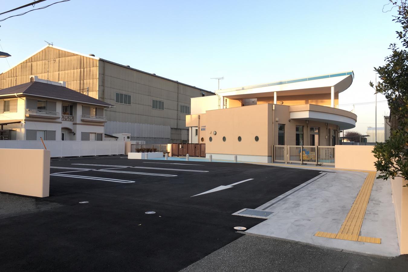 幼稚園・保育園　渚保育所（幼稚園・保育園）まで717m