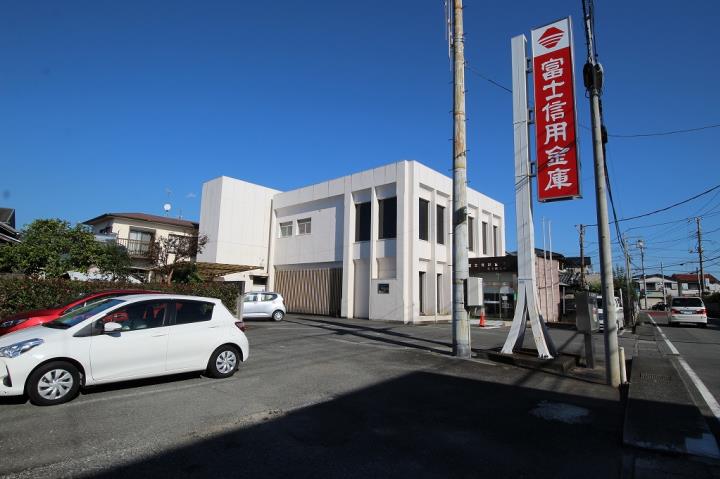 その他　ウェルシア中里（その他）まで1047m