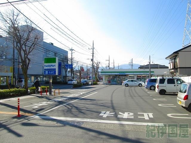 コンビニ　ファミリーマート鴨宮巡礼街道店（コンビニ）まで502m