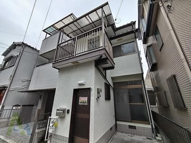 下沢通戸建の建物外観