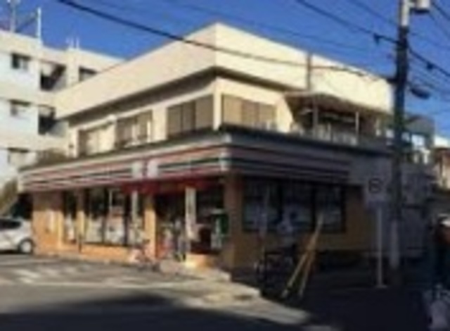 コンビニ　セブンイレブン市川宝店（コンビニ）まで374m