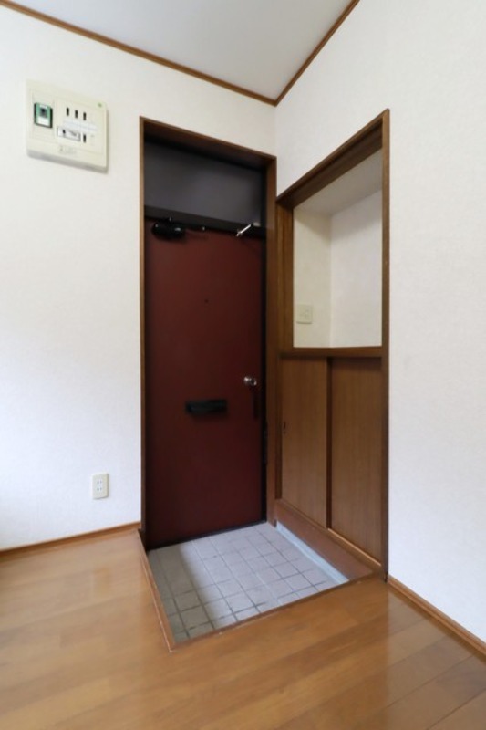 玄関　図面と現状に相違がある場合には現状を優先