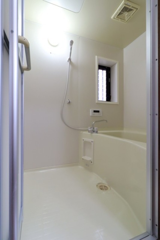 バス・シャワールーム　図面と現状に相違がある場合には現状を優先