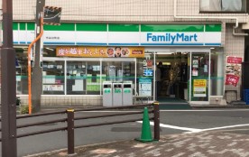 コンビニ　ファミリーマート市谷台町店（コンビニ）まで507m