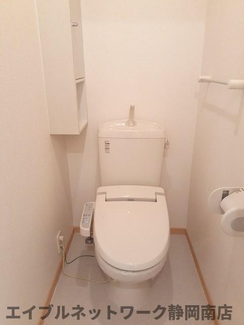 トイレ　ゆったりとした空間のトイレです