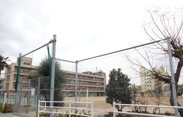 小学校　福山市立手城小学校（小学校）まで500m