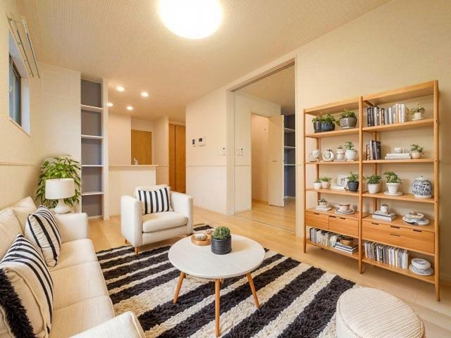 居室・リビング　CGで家具等を配置したもので家具等は含まれません