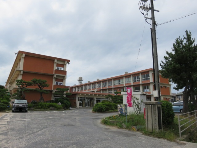 小学校　福生東小学校（小学校）まで464m