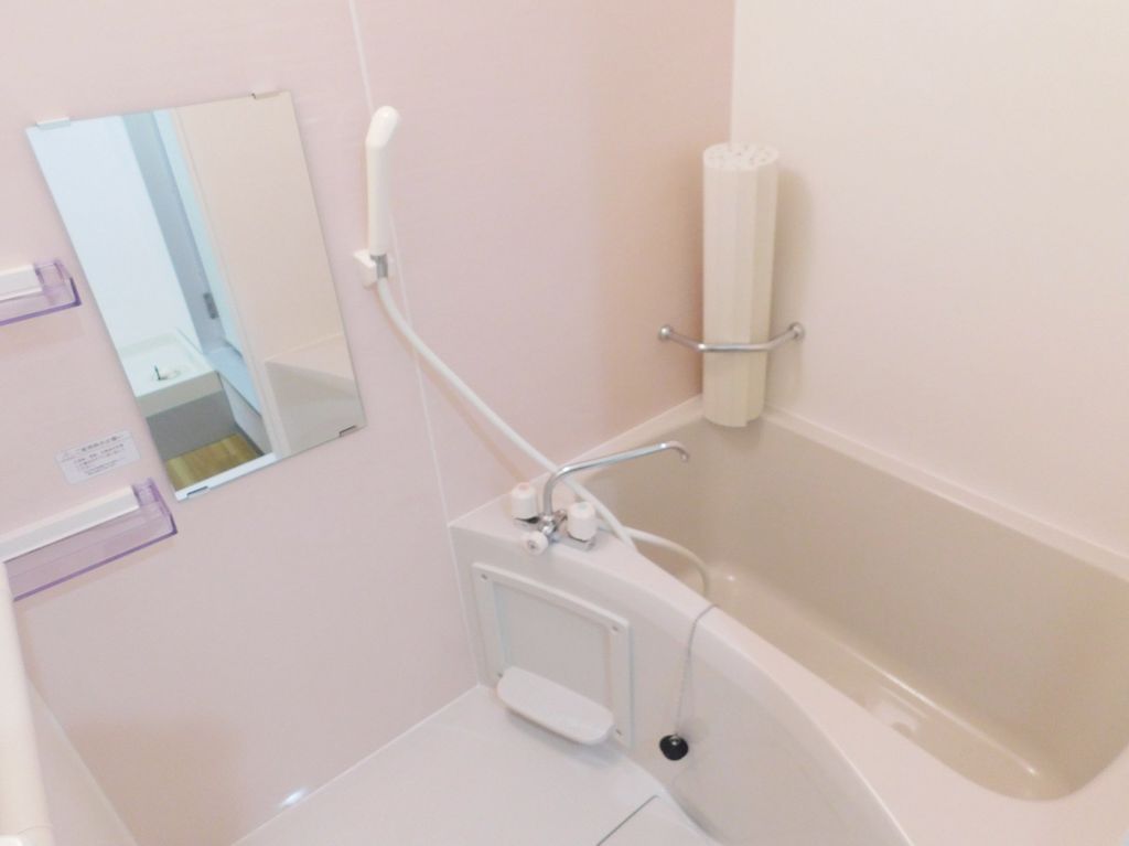 バス・シャワールーム　バスルーム