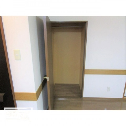 【フォブール吉峰IIＢの収納】