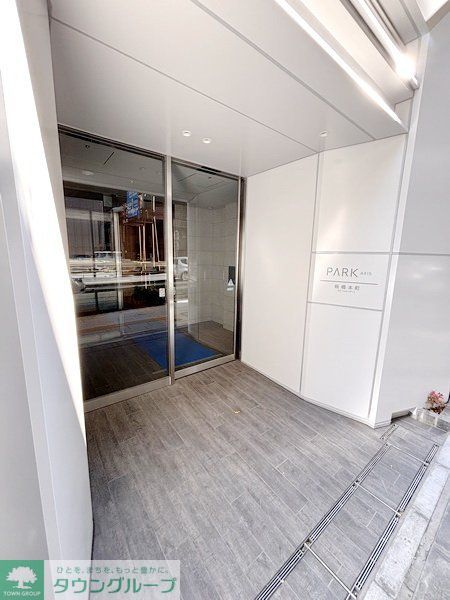 エントランス　エントランス