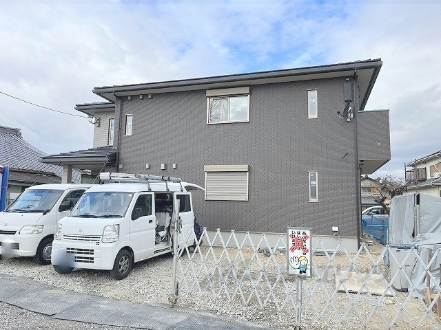 【宇治市槇島町のアパートの建物外観】