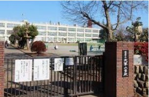小学校　昭島市立光華小学校（小学校）まで553m