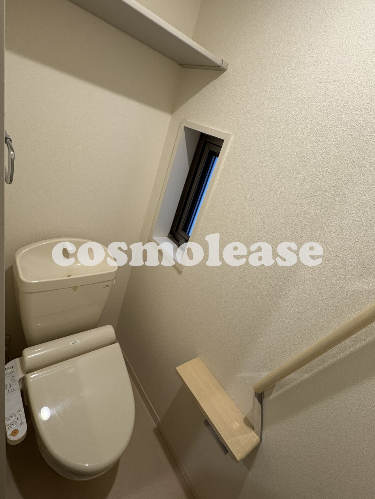 ＪＲ南武線 稲田堤駅 徒歩5分 3階建 築12年のトイレ写真