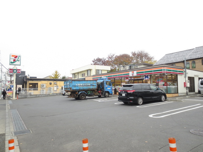 コンビニ　セブンイレブン（コンビニ）まで400m