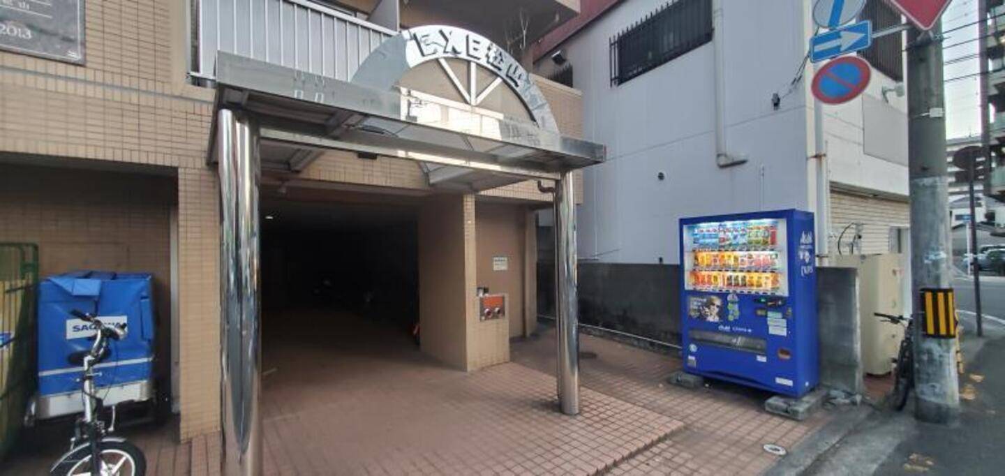 エントランス　エントランス