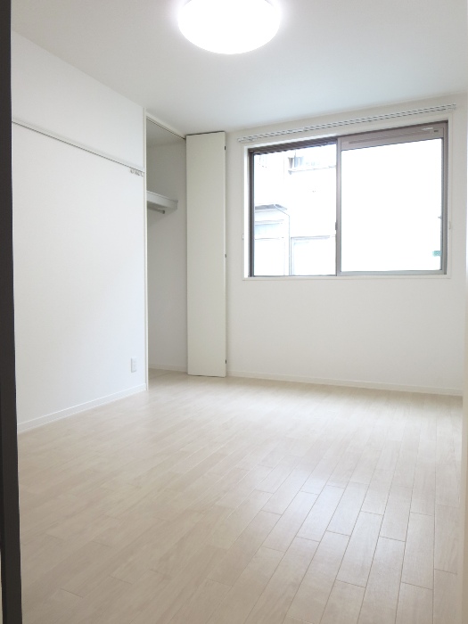 居室・リビング　洋室6帖経済的な遮熱断熱ペアガラスサッシ♪