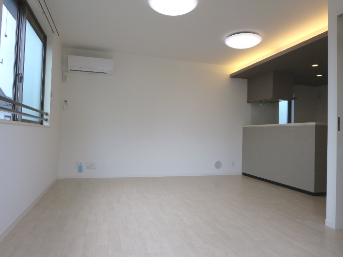 居室・リビング　広めＬＤＫ１4.1帖　陽当たり良好♪遮熱断熱防犯ペアガラス♪