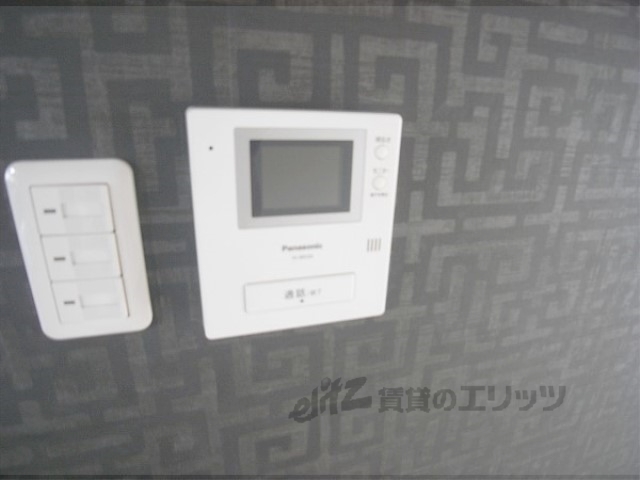 その他設備　給湯器リモコン