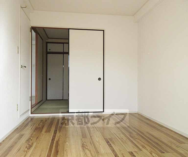 居室・リビング　清潔感溢れる室内です！