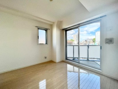 居室・リビング　居間※別部屋参考写真