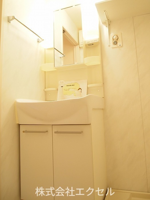 洗面設備　独立洗面台です。