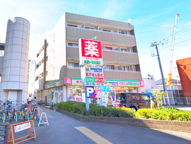 ドラックストア　ウエルシア日野万願寺店（ドラッグストア）まで491m