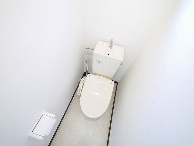 トイレ　落ち着いたトイレです