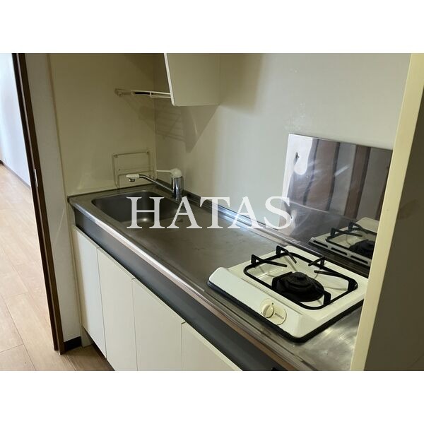 キッチン　同物件別部屋です。