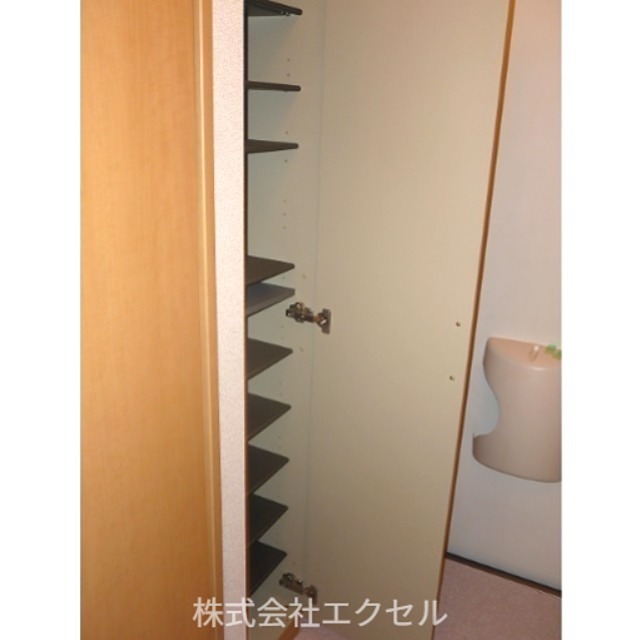 玄関　大型シューズボックス