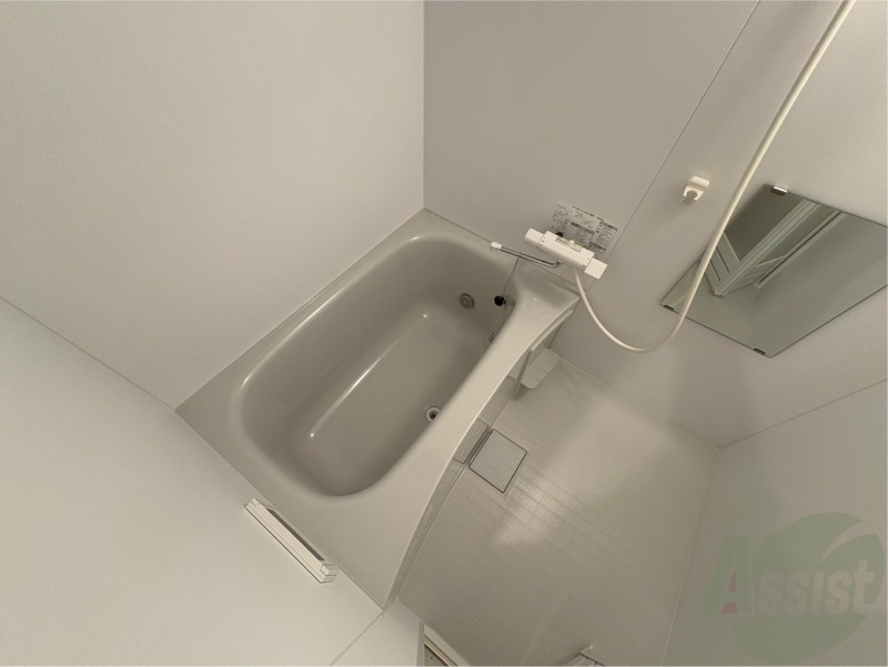 バス・シャワールーム　お風呂になります。一日の疲れを癒してくださいね。