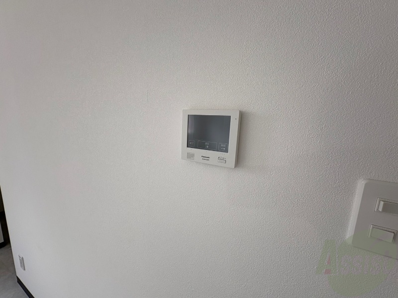 セキュリティ　ＴＶモニター付インターホンです。来客者の顔が見えるので安心！