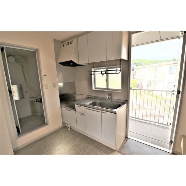 キッチン　※同型別部屋の画像使用中