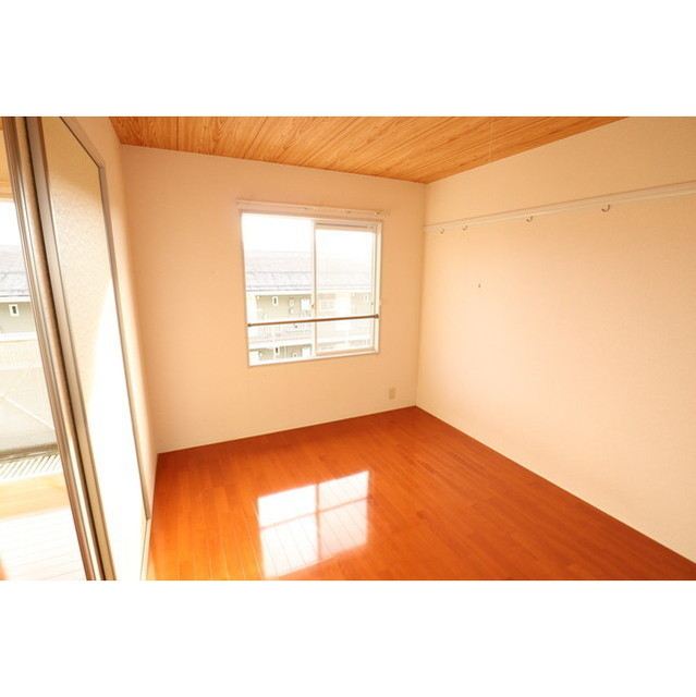 その他　※同型別部屋の画像使用中