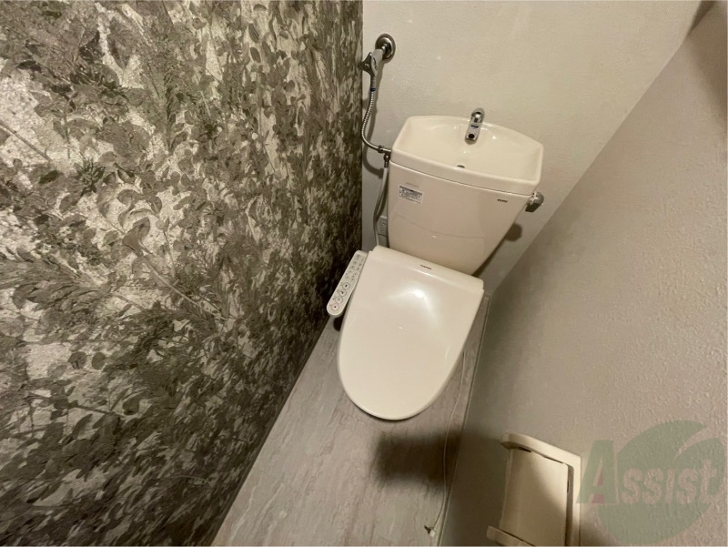 トイレ　シャワートイレになっているので快適です！