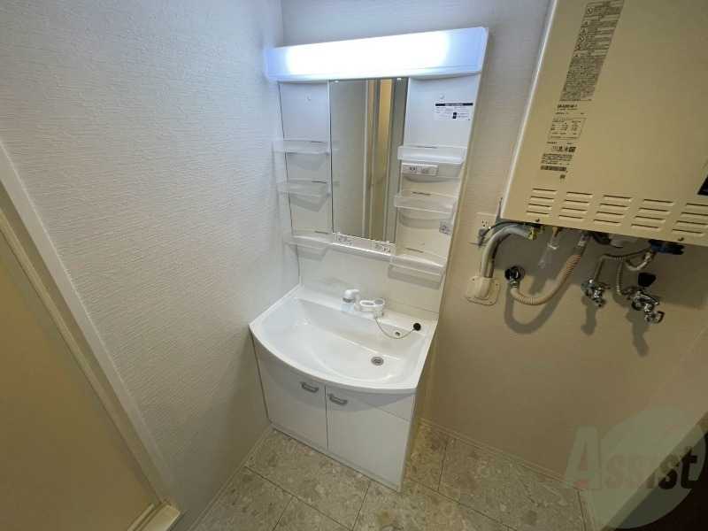 洗面設備　シャンプードレッサーで身支度もラクラクです！