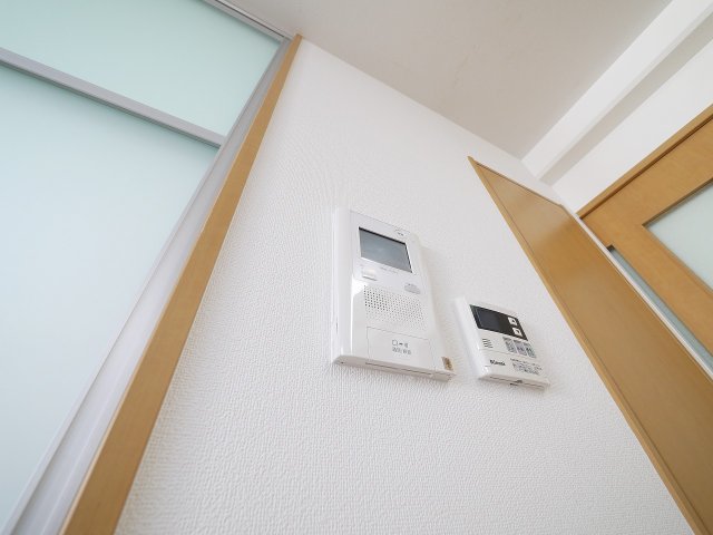 セキュリティ　モニター付きインターホンです