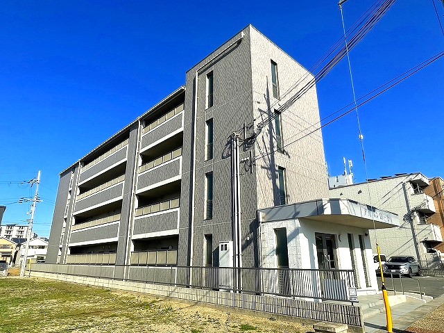 建物外観　落ち着いた雰囲気の外観です