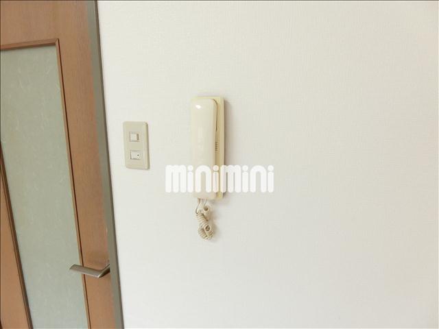 セキュリティ　来客者を確認できるインターホン付きです。