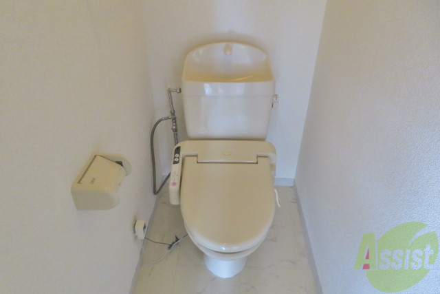 トイレ　トイレはお風呂と別にあるので清潔に使えていいですね～