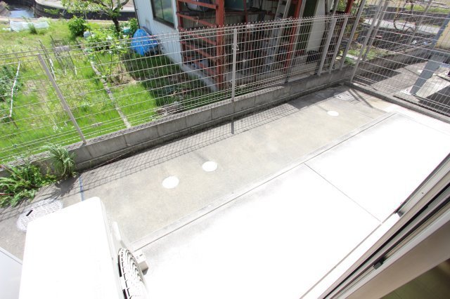 バルコニー　テラス